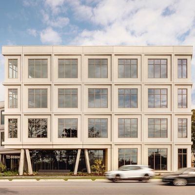 Prefab Commerciële de het Bureaubouw van de Staalstructuur Wind Brede Spanwijdte ISO9001