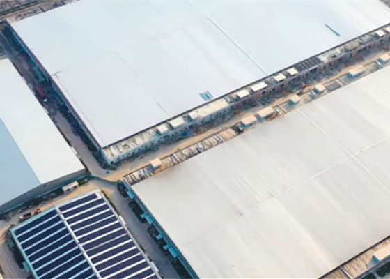 Gelast metalen H-sectie staalconstructie werkplaats bouwbedrijf