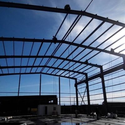 De Workshop die van het staalkader Structurele Pakhuisbouw bouwen