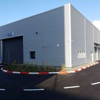 De Workshop die van het staalkader Structurele Pakhuisbouw bouwen
