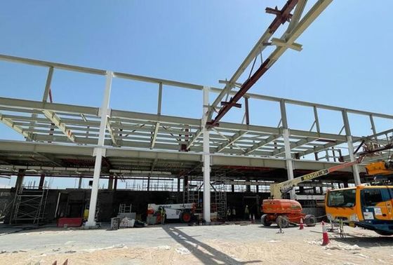 Lichte garage warmgewalste / gelaste H-sectie staalconstructie werkplaats