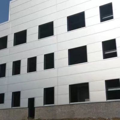 Prefab draagbare geassembleerde staalstructuur magazijn voor vrachtopslag