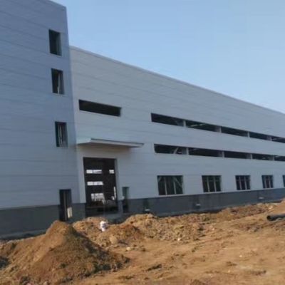 Prefab draagbare geassembleerde staalstructuur magazijn voor vrachtopslag