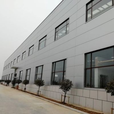 Op maat gemaakte geprefabriceerde staalconstructies Modern werkplaats