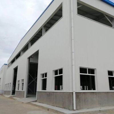 Modern ontwerp lichtmetaal gebouw prefab staalconstructie werkplaats