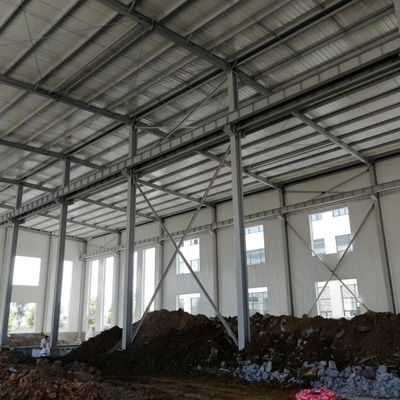 Modern ontwerp lichtmetaal gebouw prefab staalconstructie werkplaats